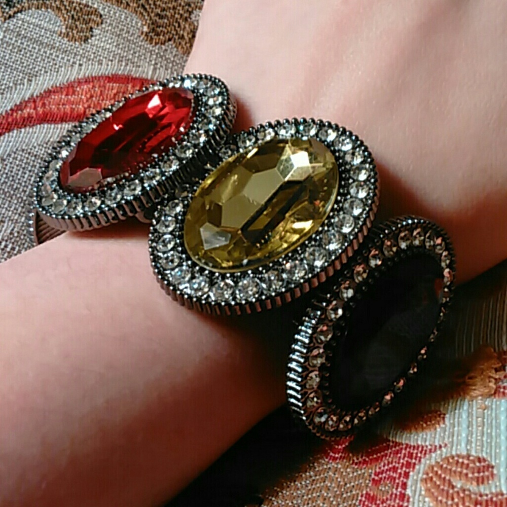 Big Bold Jewel Bracelet (multicolor)